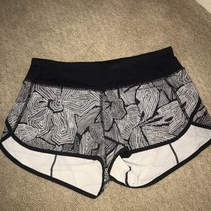 Lululemon speed up short